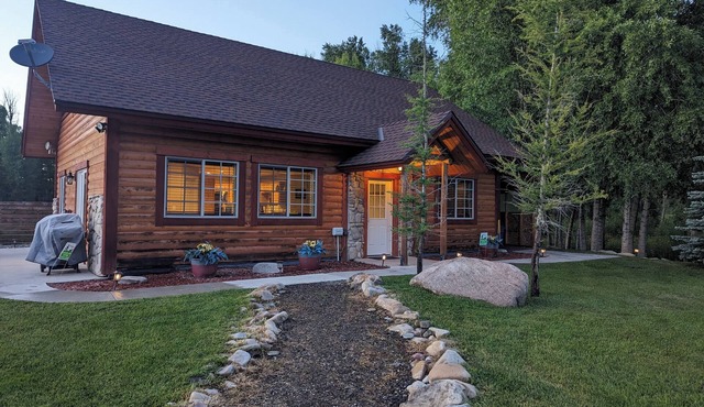 House - 3 BR - 2 BA - Sleeps 10