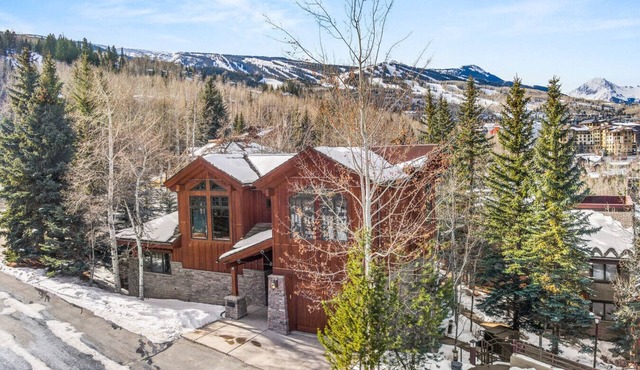 Impeccably Finished Ridge Home