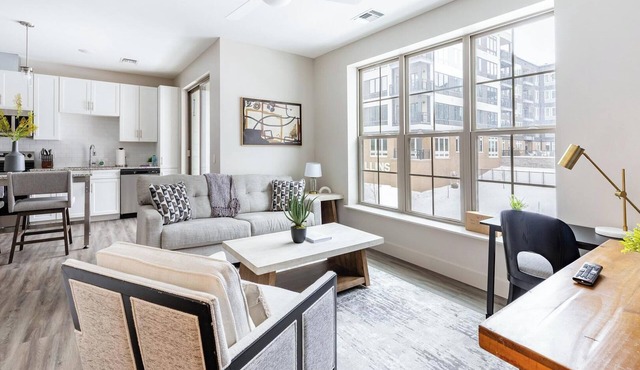 Landing | Amazing 1BD, Courtyard, Clubhouse