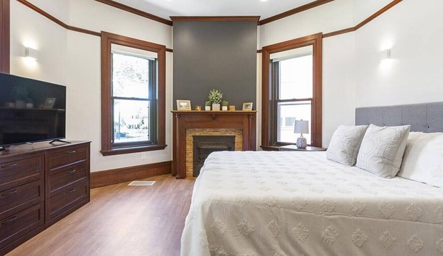 Landing at Baricelli - 1 Bedroom in University Circle