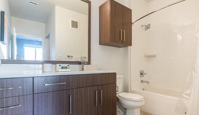 Landing at Elevate at Pena Station - 2 Bedrooms in Denver International Airport