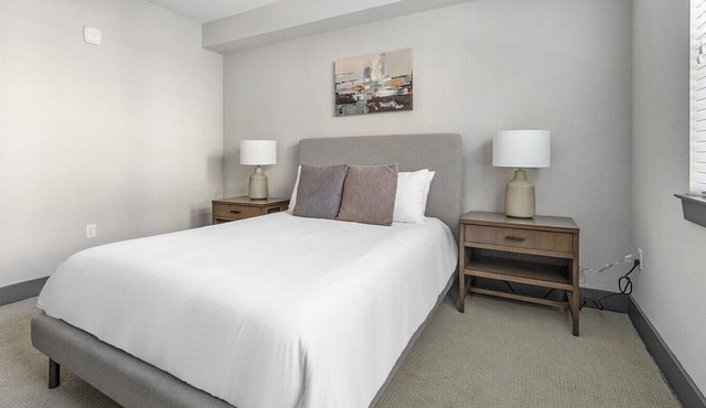 Landing at Montane - 1 Bedroom in Downtown Parker