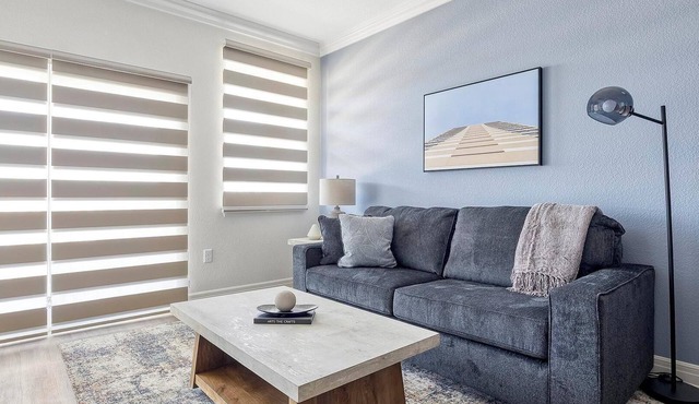 Landing | Beautiful 2BD, Gym, Clubhouse