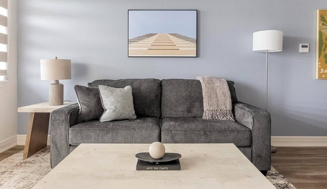Landing | Beautiful 2BD, Gym, Yoga Studio