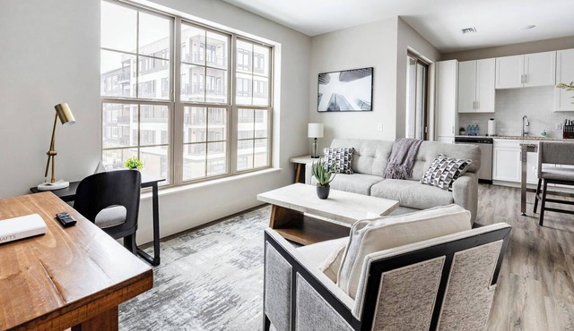 Landing | Modern 1BD, Clubhouse, Courtyard