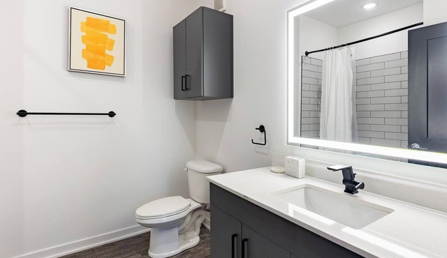 Landing | Modern 2BD, Gym, Clubhouse