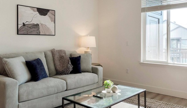 Landing | Modern 2BD, Gym, Clubhouse