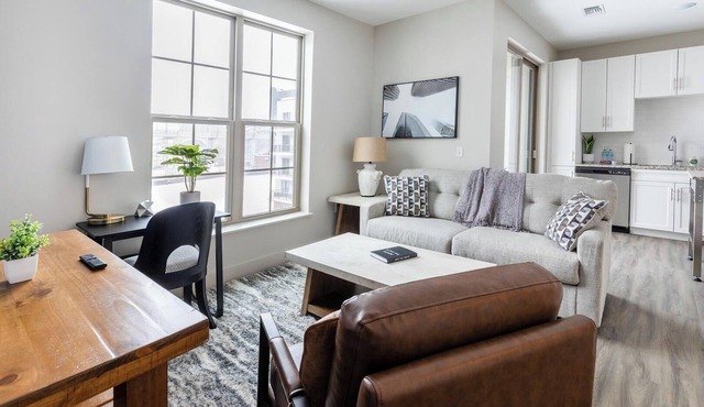 Landing | Spectacular 1BD, Clubhouse, Courtyard