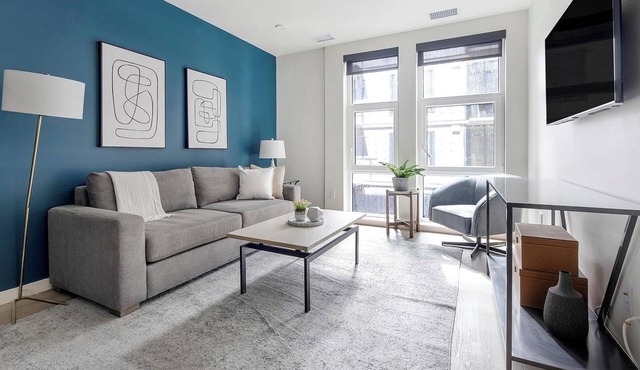 Landing | Spectacular 1BD, Gym, Rooftop Lounge