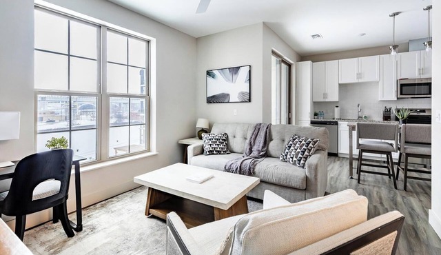 Landing | Stunning 1BD, Courtyard, Gym