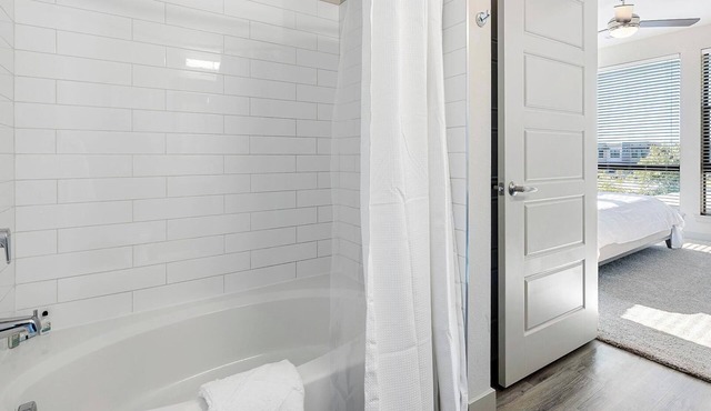 Landing | Stunning 2BD in Firestone