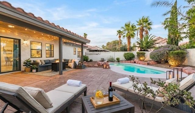 Las Vegas Oasis: Pool, Game Room, Arcade, EV Charging