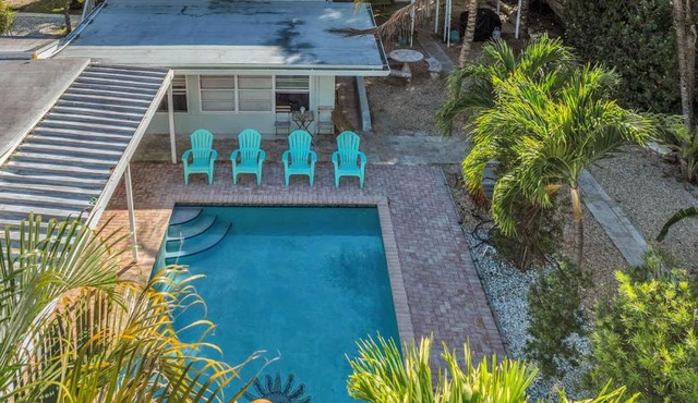 Lazy Cabana- Pool Canal Wilton Drive
