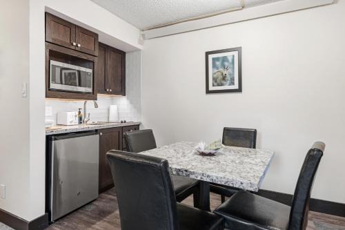 Lift House Lodge, Close to Gondola, Premium Studio Condo