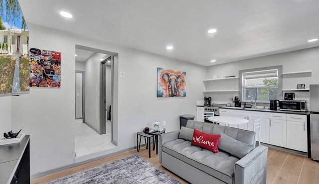 Lovely 1-Bedroom Apt Hollywood 1/1