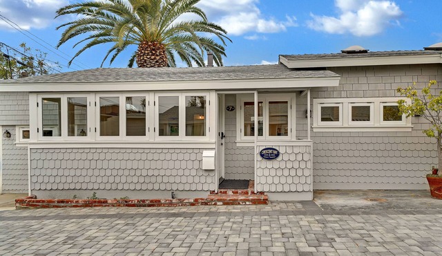 LOVELY, DESIGNER COTTAGE - 3 MIN. WALK TO BEAUTIFUL BEACHES!