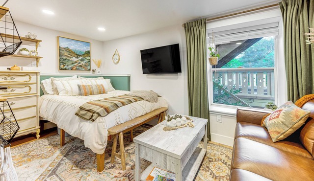 'Lovers Lane Chalet' Dtwn Manitou Springs Studio!
