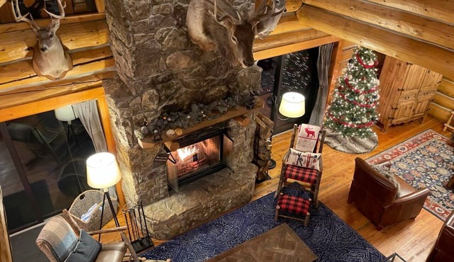 Luxe Log Home w/ Hot Tub & Steam Shower on Private Lake