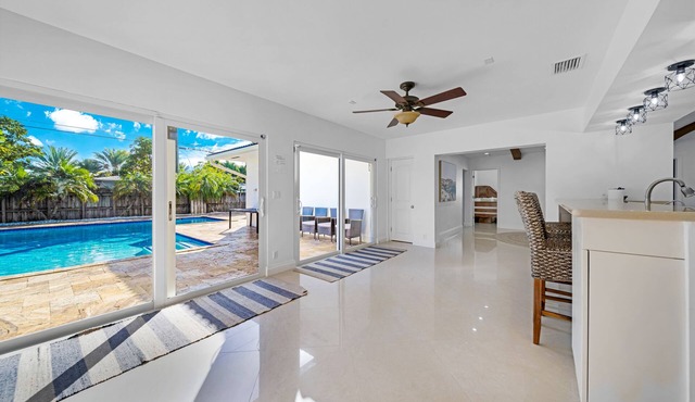 Luxurious Villa Beautifully Designed Interior Pool