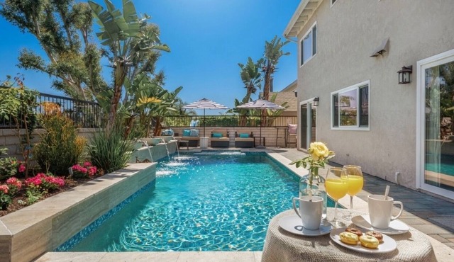 Luxury 6BR Villa with Pool & Spa