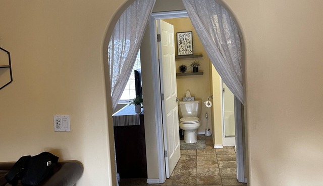 Luxury Cottage Near Atascadero Lake
