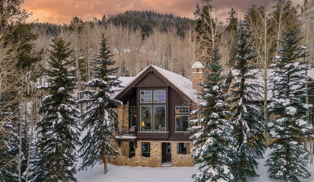 Luxury Mountain Home + Hot Tub + Close to Golf/Nordic Skiing – Fortuna Lodge