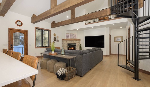 Luxury Mountain Retreat