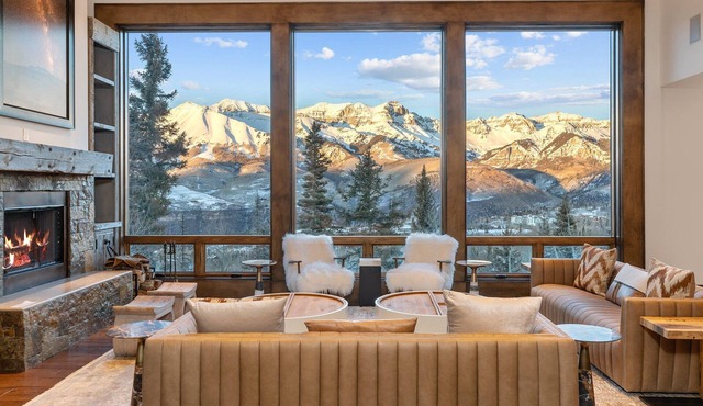 Luxury Ski-in/Ski-out Mountain Retreat & Private Event Venue
