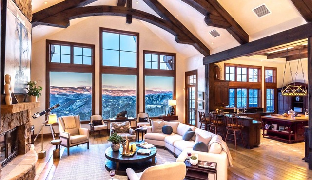 Luxury W/Mountain Views + Hot Tub + Close to Golf/Nordic Skiing – Wilton House