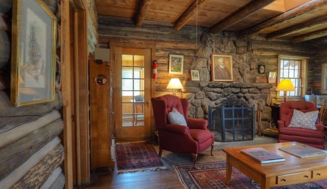 MacCracken Homestead - Historic Cabin Built by 1st RMNP Park Ranger - 20-NCD0342