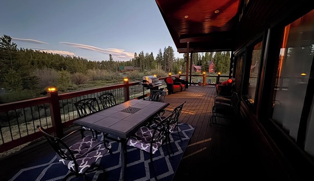 Majestic River Cabin w/parking on 1.11 acres