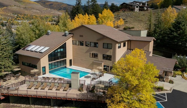 Marriott's StreamSide Douglas at Vail 1 Bedroom Bi-level Loft