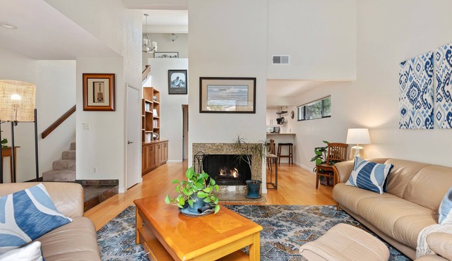 Mesa Cliff Place