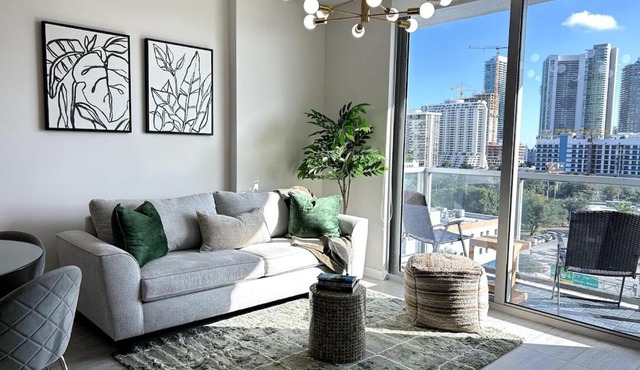 Miami design district, view of the bay - city