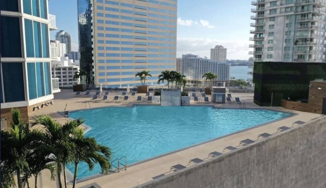 Modern Brickell Stay w/Balcony, Breakfast and Near Downtown Attractions