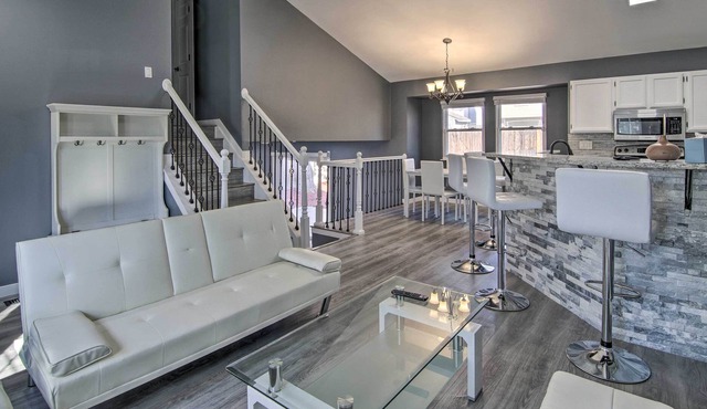 Modern Colorado Springs Home - Near Airport!