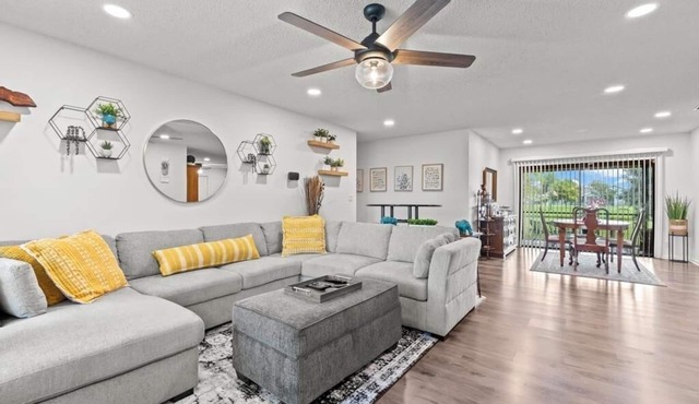 Modern Oasis: Tranquil Living in Royal Palm Beach