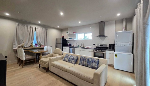 Modern Townhomes Minutes from Downtown LA