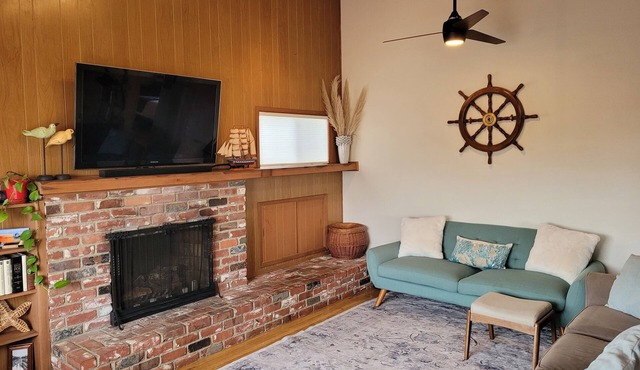 Morro Rock & Ocean View Bungalow