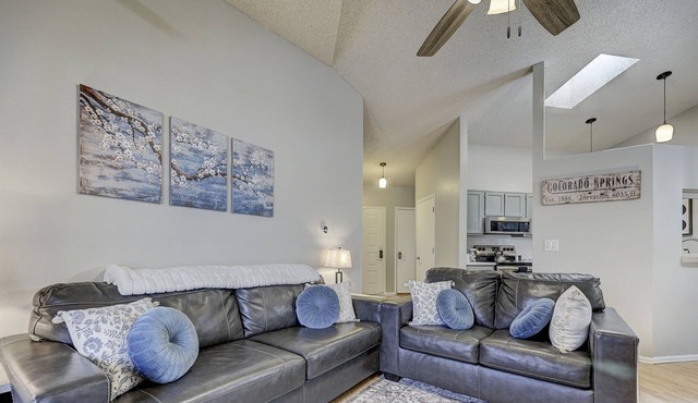 Mountain Majesty Manor: Family Adventure Getaway