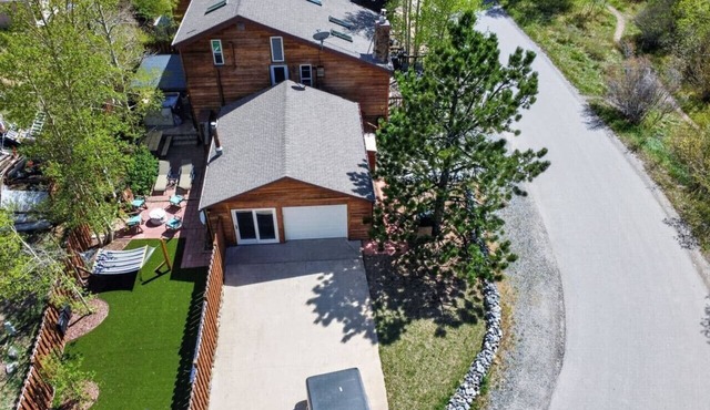 Mountain Retreat | Hot Tub | Ski & Hike