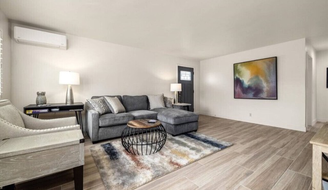 Mountain View, a recently renovated, modern apartment blocks from the beach!