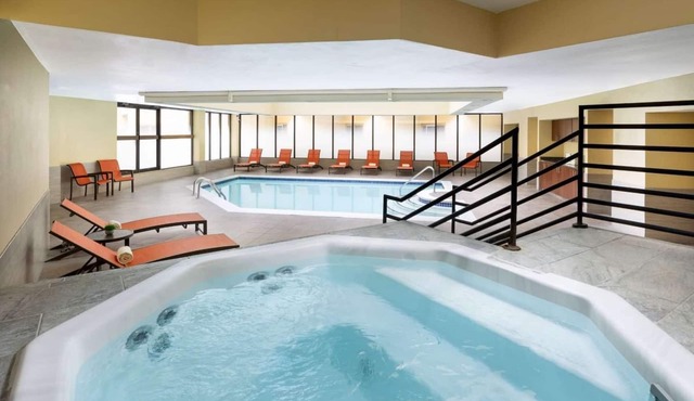 Mt. Crested Butte Access + Restaurant. Pool. Spa.