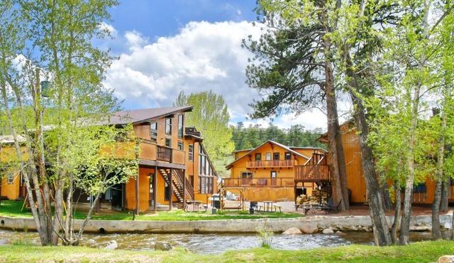 Murphy's River Lodge