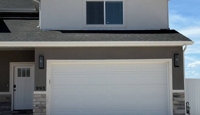 NEW 2025 3-bedroom 2.5 bath twin home in Richfield Utah with 2 car garage
