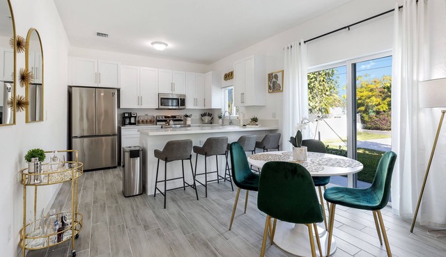 New 6BD/4BA home close to FLL Beach- Las Olas Blvd