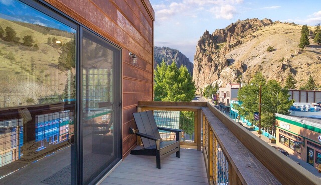 New Listing! Luxury Uptown Loft and Studio Combo-Heart of Downtown Creede