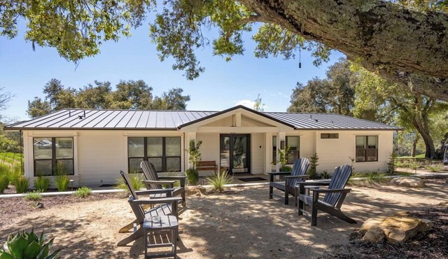 Oak & Vine Garden House | Luxury Wine Country Stay