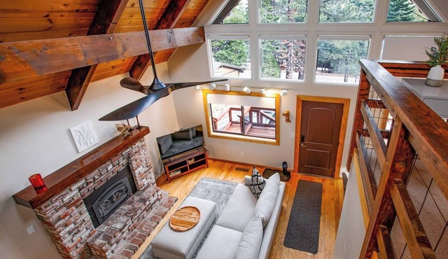 Paradigm Chalet - Hiking & Biking Close By