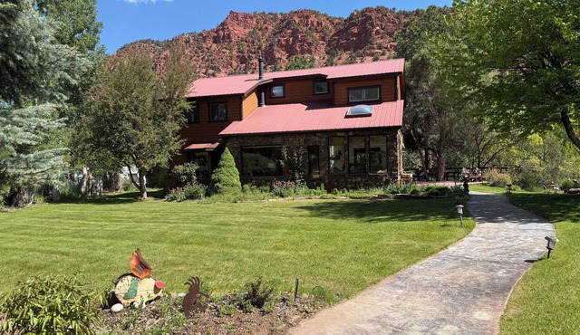 Peace, Tranquility, Privacy, in a hidden gem on the Roaring Fork River